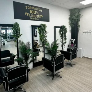 Academia y Peluquería HMG en Catarroja Valencia