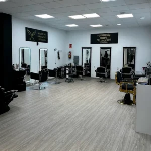 Academia y Peluquería HMG en Catarroja Valencia